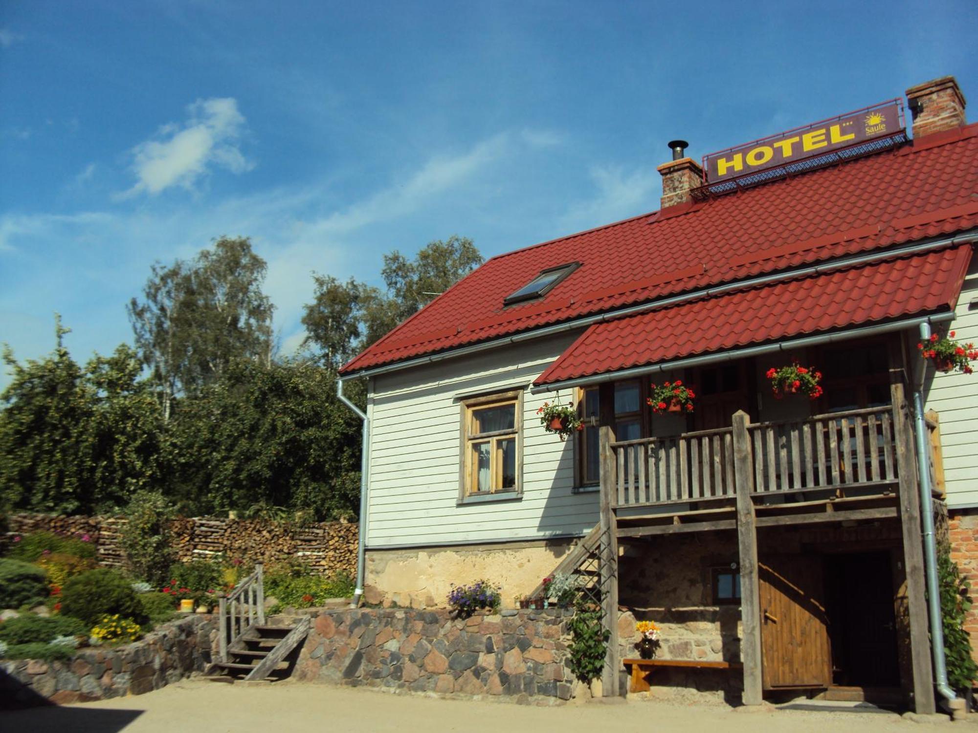 Saule Hotel Talsi Exterior foto