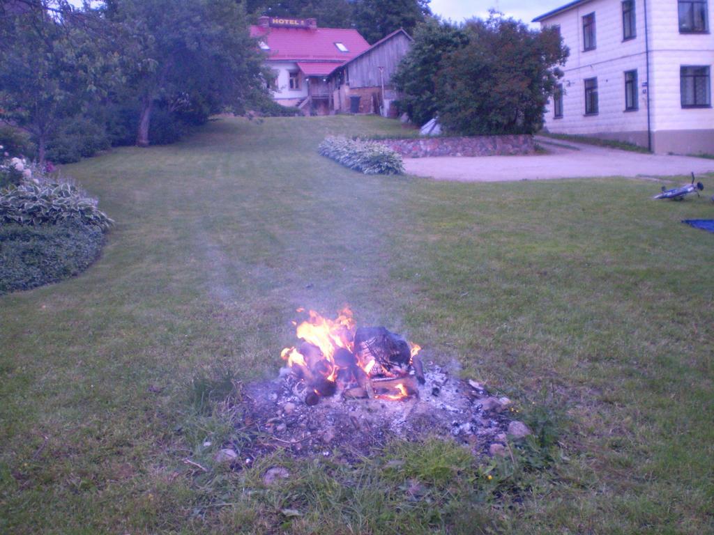 Saule Hotel Talsi Exterior foto