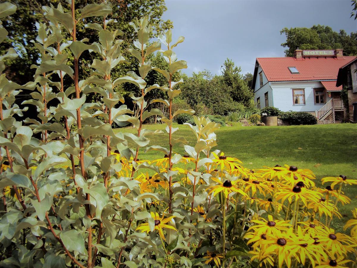 Saule Hotel Talsi Exterior foto