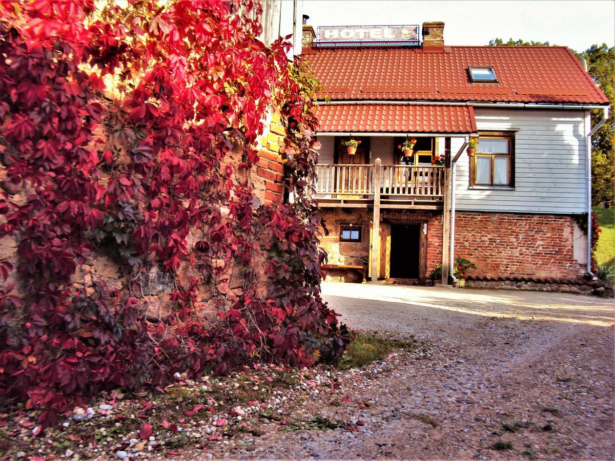 Saule Hotel Talsi Exterior foto